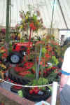 3x4 Hampton Court Flower Show Tractor 2.jpg (19386 bytes)