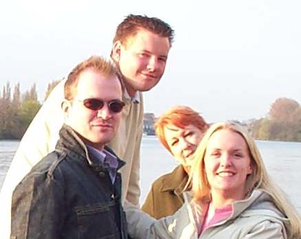 4x3 jmfn at boat race.jpg (17507 bytes)