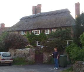 Peartree Cottage & Judy.jpg (9232 bytes)