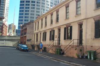 3x2 Rocks Gloucester St.jpg (13126 bytes)