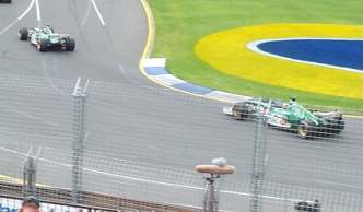 3x2 parade lap b.jpg (9344 bytes)