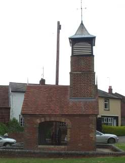 3x4 Heath & Reach folly side.jpg (8388 bytes)