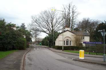 4x3 earley gate.jpg (14578 bytes)