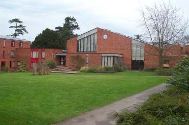 4x3 whiteknights dining from CD.jpg (13262 bytes)