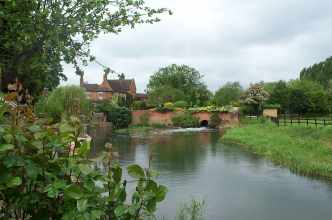 280501 Mill bridge web.jpg (10101 bytes)