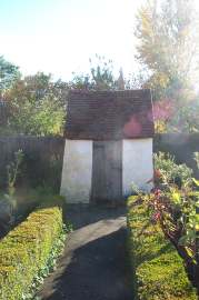 2x3 cowper summerhouse.jpg (9327 bytes)