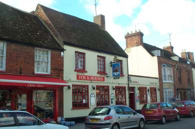 3x2 ss fox and hounds.jpg (17470 bytes)