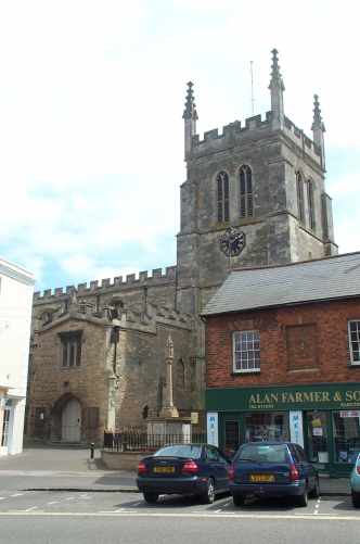 Churches and war memorial.jpg (16451 bytes)