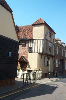 3x4_royston.jpg (14352 bytes)