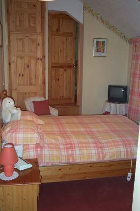 2x3 degembris farmhouse room.jpg (13856 bytes)