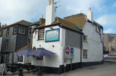 4x3 St Ives Sloop.jpg (13783 bytes)