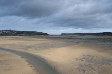 4x3 camel estuary.jpg (7473 bytes)