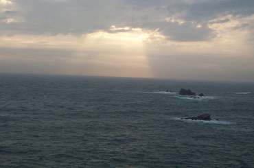 4x3 lizard rocks.jpg (7677 bytes)