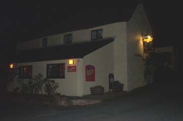 4x3 smugglers den.jpg (5063 bytes)