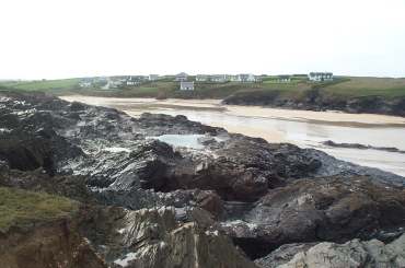 4x3 treyarnon beach and pool.jpg (13703 bytes)