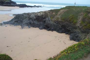4x3 treyarnon beach pedisons cove.jpg (11686 bytes)