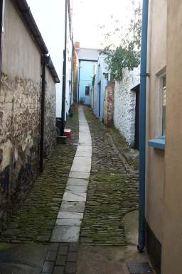 3x4 appledore alley.jpg (15495 bytes)