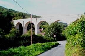 4x3 landb viaduct.jpg (10477 bytes)