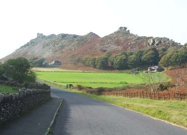 4x3 valley of rocks cricket pitch.jpg (11471 bytes)