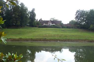 4x3 leeds castle terrace restaurant.jpg (13489 bytes)