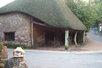 cockington forge with model.jpg (11812 bytes)