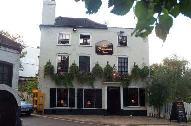 4x3 Spaniards Inn.jpg (15272 bytes)