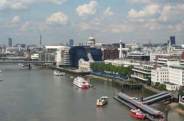 4x3 St Pauls from top of TB.jpg (13485 bytes)