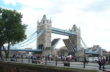 4x3 Tower open 2.jpg (15283 bytes)