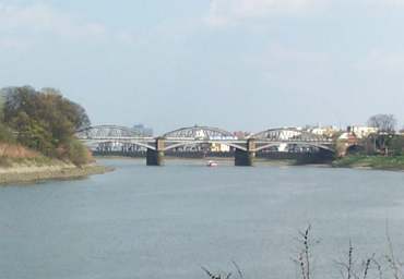 4x3 barnes bridge.jpg (7147 bytes)