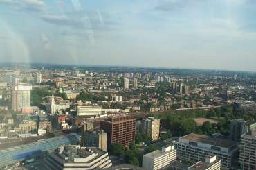 4x3 eye 5 south bank.jpg (14766 bytes)