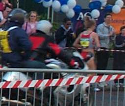 4x3 marathon paula.jpg (10769 bytes)