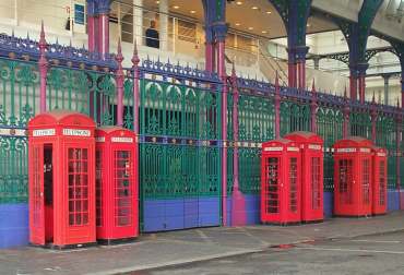 4x3 smithfield phone boxes 6.jpg (18855 bytes)