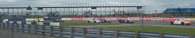2x8 Lamborghini start Silverstone.jpg (20877 bytes)