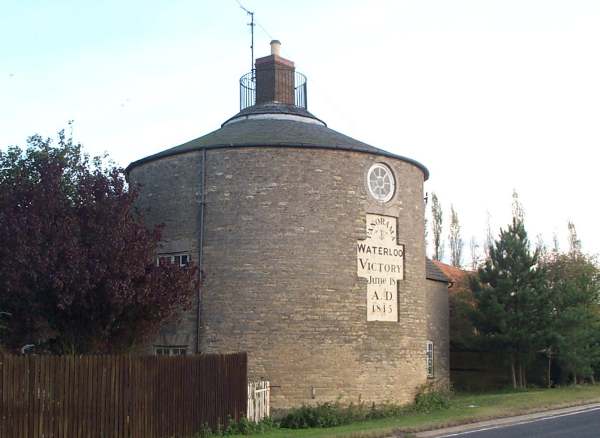 4x3 finedon waterloo.jpg (29876 bytes)