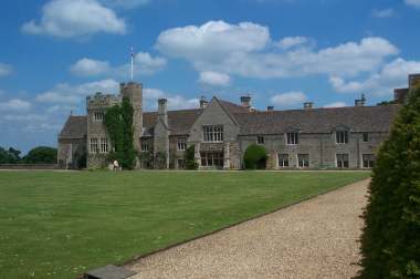 4x3 library wing.jpg (12593 bytes)