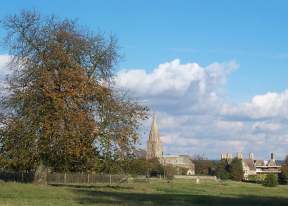 4x3 pilton church and manor.jpg (9740 bytes)