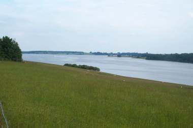 4x3 Rutland Water 2.jpg (7573 bytes)