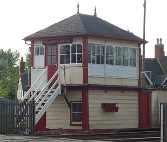 4x3 signal box.jpg (14321 bytes)