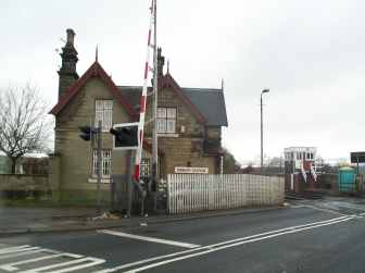 Onisbury station from side.jpg (8814 bytes)