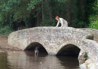 web Judy and friend at packhorse bridge.jpg (14673 bytes)