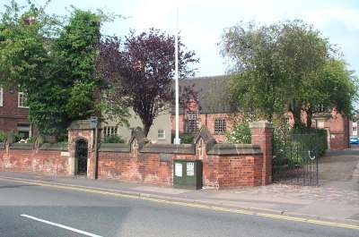 4x3 Old Grammar school 2.jpg (20799 bytes)