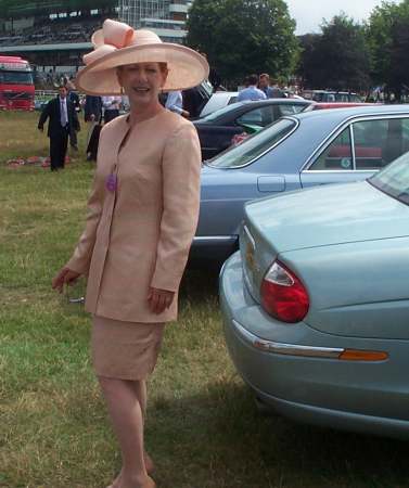 3x3 judy at ascot.jpg (24781 bytes)