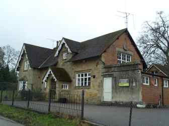 School from right.jpg (9017 bytes)