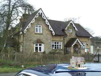 School with model.jpg (11514 bytes)