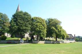 AlfristonChurch.jpg (9183 bytes)