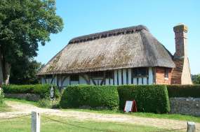 AlfristonClergy_house.jpg (10888 bytes)
