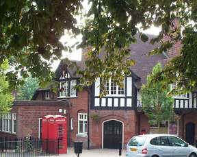 4x3 bourneville po on own.jpg (17077 bytes)