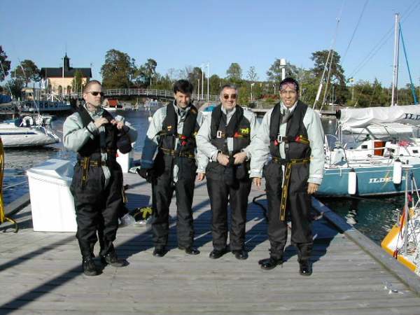 4x3 dock.jpg (43516 bytes)