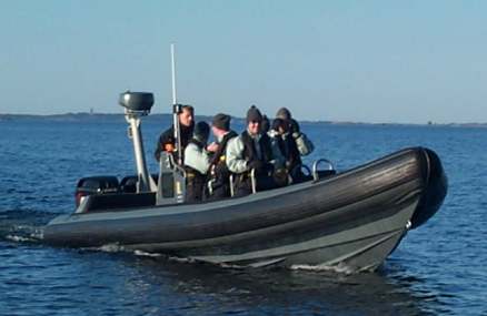 5x3 boat.jpg (14678 bytes)