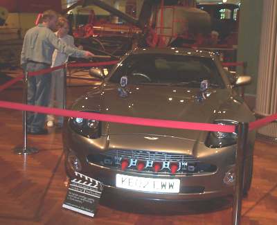 4x3_daday_aston.jpg (17402 bytes)